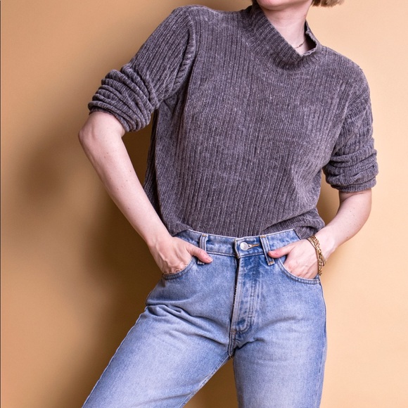 ❌SOLD❌Vintage gray ribbed knit mock neck sweater - Picture 2 of 5